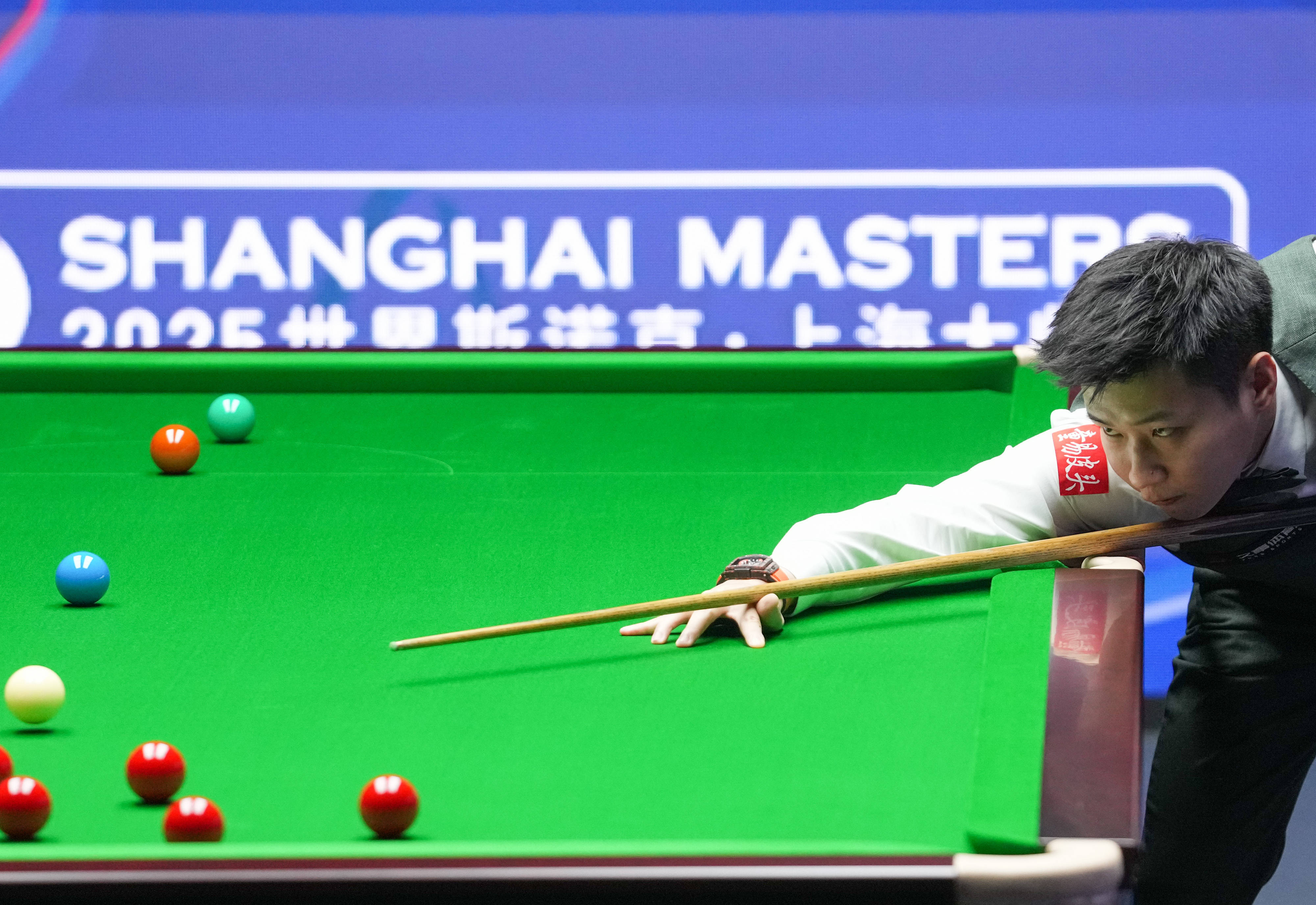 (体育)斯诺克——上海大师赛:丁俊晖不敌赵心童
