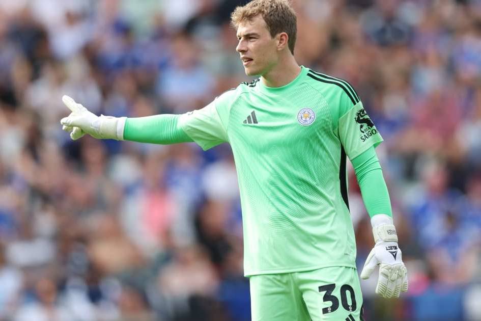 西汉姆联官宣签下赫曼森，一号门将落位，上赛季仅一次零封