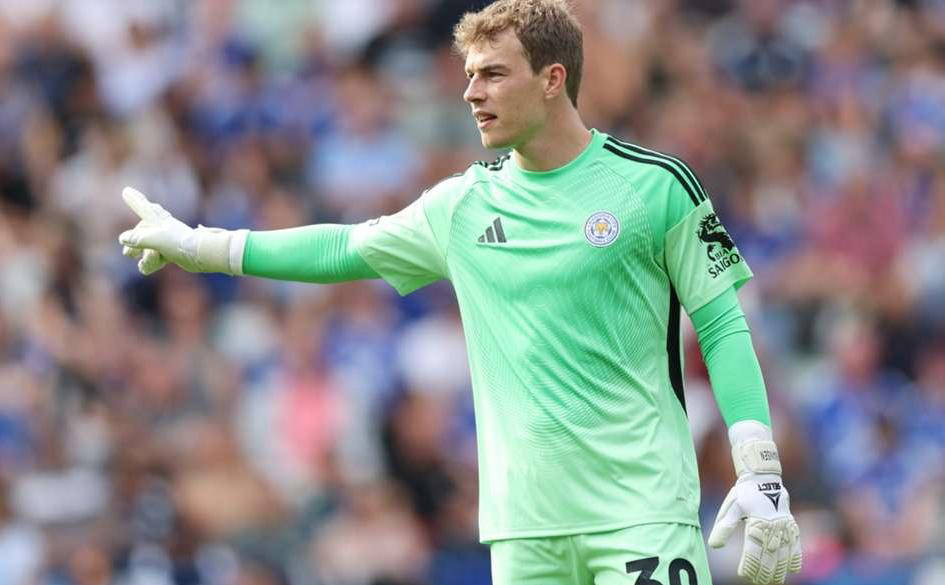 西汉姆联正式宣布签约赫曼森,一号门将到位