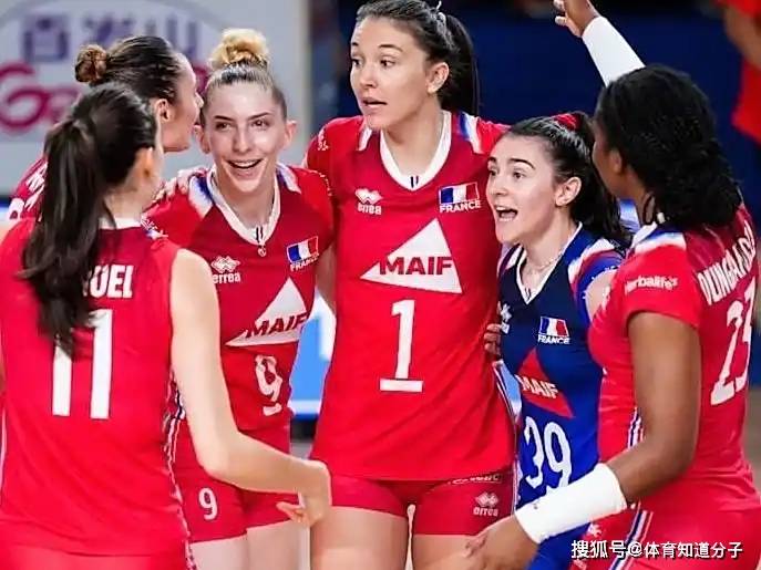3比0！中国女排暴打法国队！法国一姐被拦下场，赵勇重演历史？