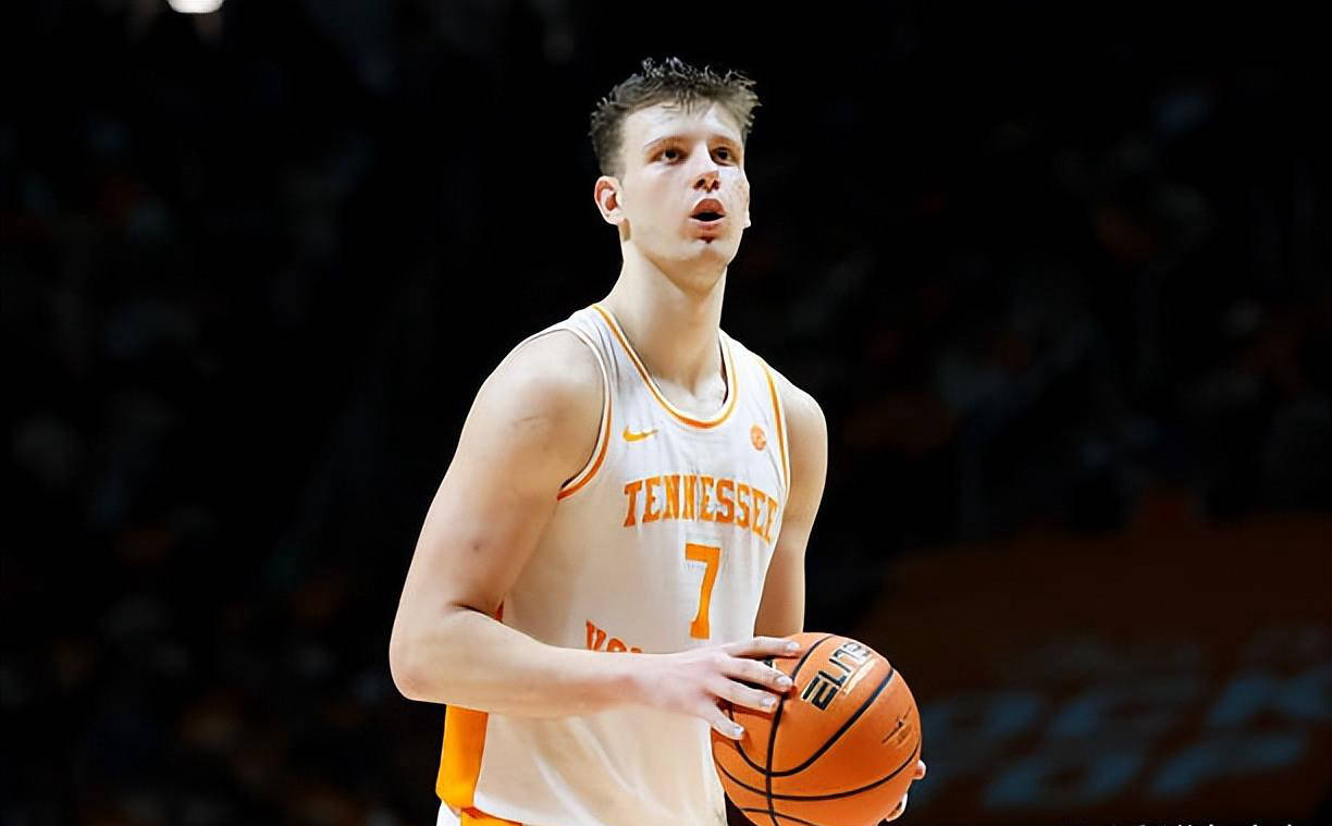 波兰内线新秀签约费城76人，或缺席欧洲杯