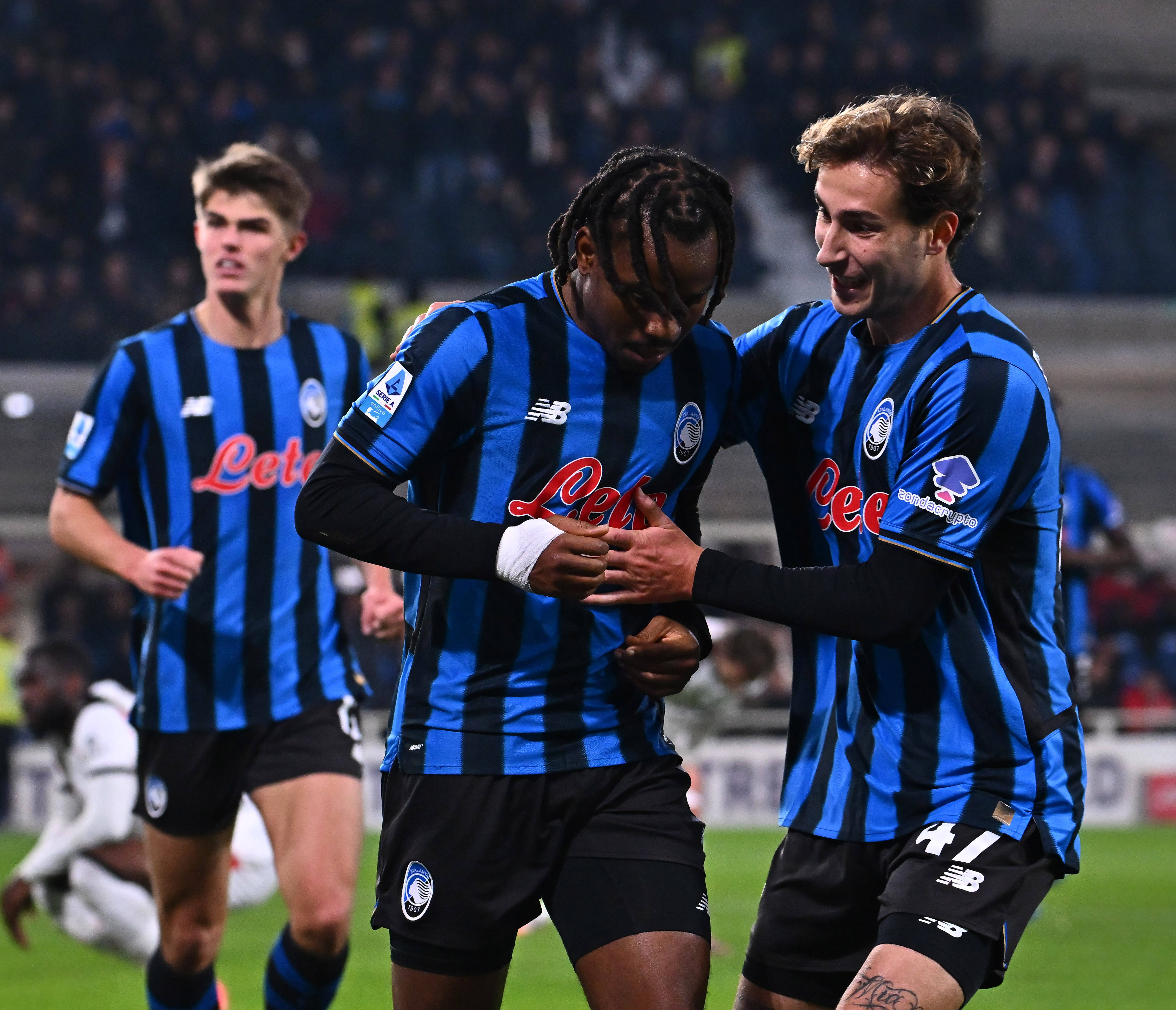 （体育）足球——意甲：亚特兰大平AC米兰